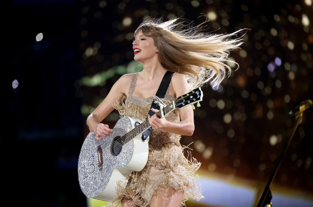 Taylor Swift makes History With Her Music